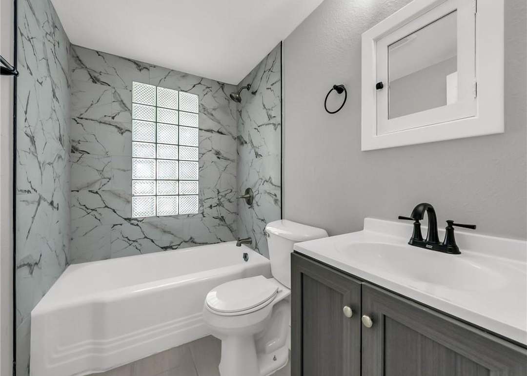 1509 S MAYWOOD Avenue — photo 4