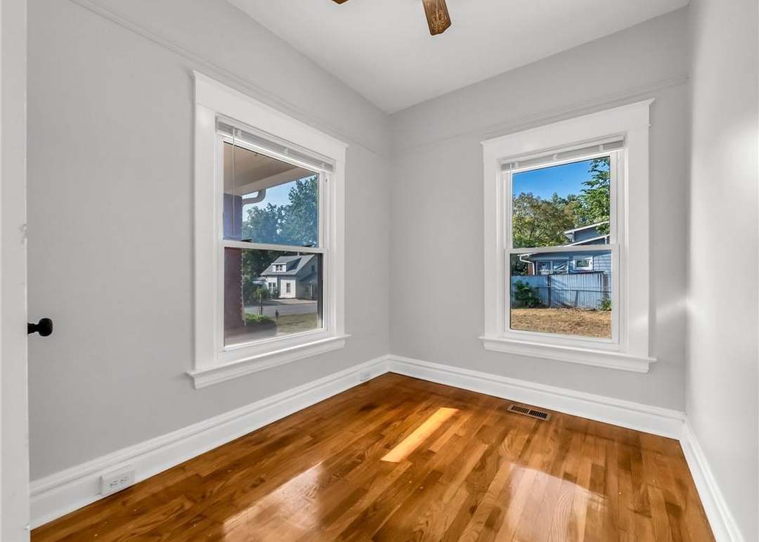 1509 S MAYWOOD Avenue — photo 17