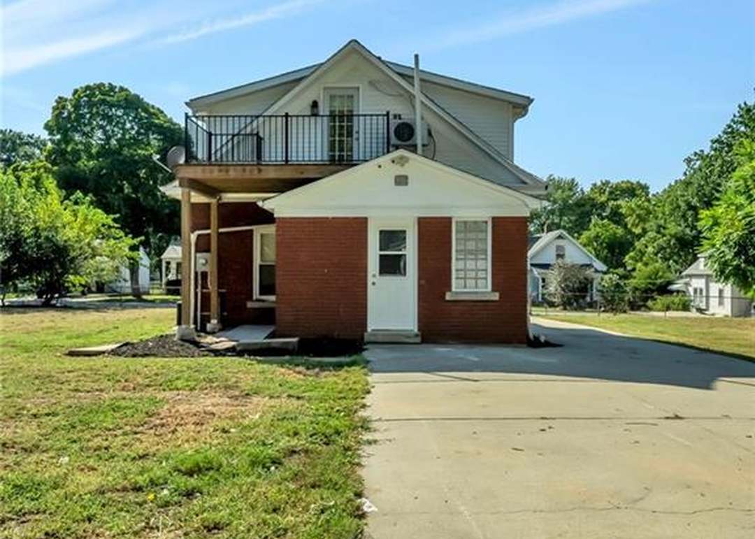 1509 S MAYWOOD Avenue — photo 24
