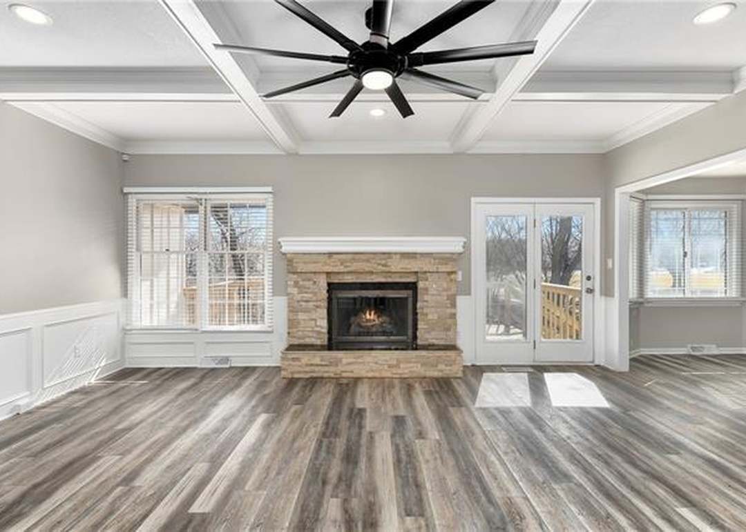 1555 W Santa Fe Street — photo 8