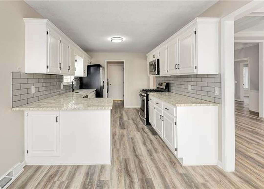 1555 W Santa Fe Street — photo 18