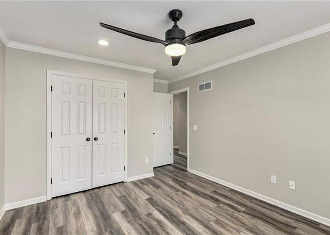 1555 W Santa Fe Street — photo 25