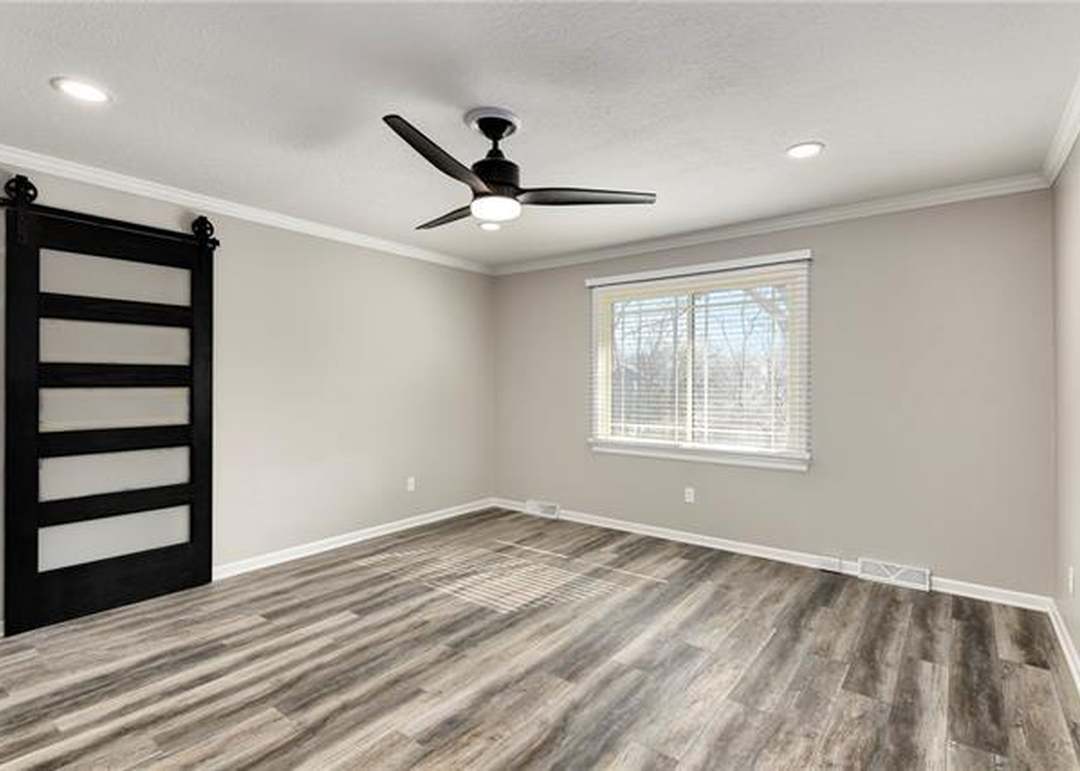 1555 W Santa Fe Street — photo 26