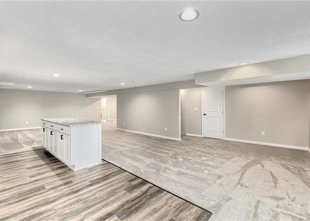 1555 W Santa Fe Street — photo 32