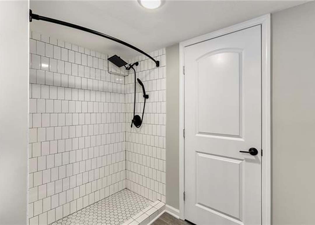 1555 W Santa Fe Street — photo 38