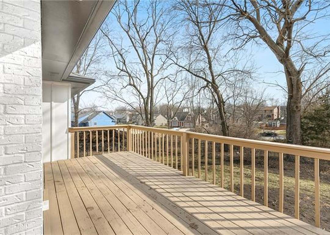 1555 W Santa Fe Street — photo 43