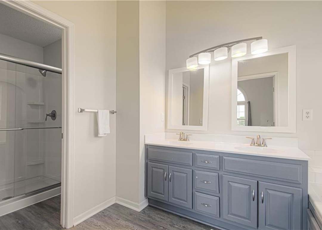 808 Silver Lake Circle — photo 23