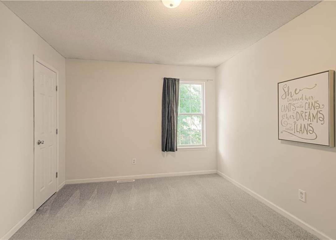 808 Silver Lake Circle — photo 25