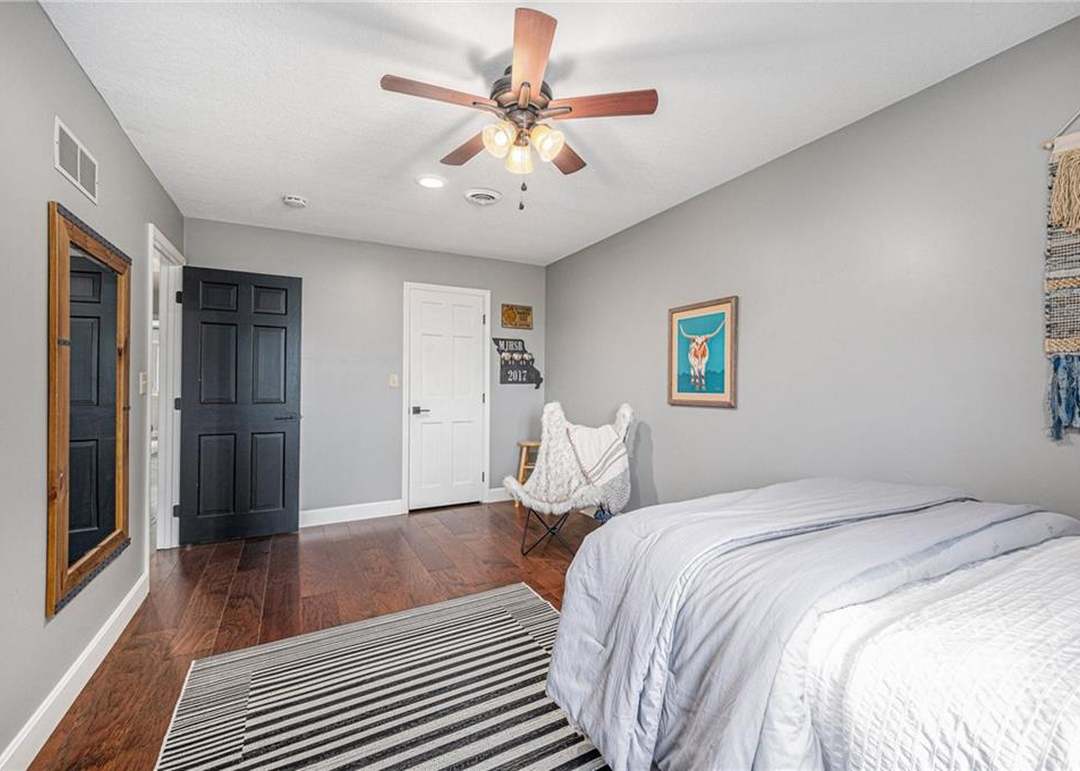 17607 Riverbend Road — photo 31