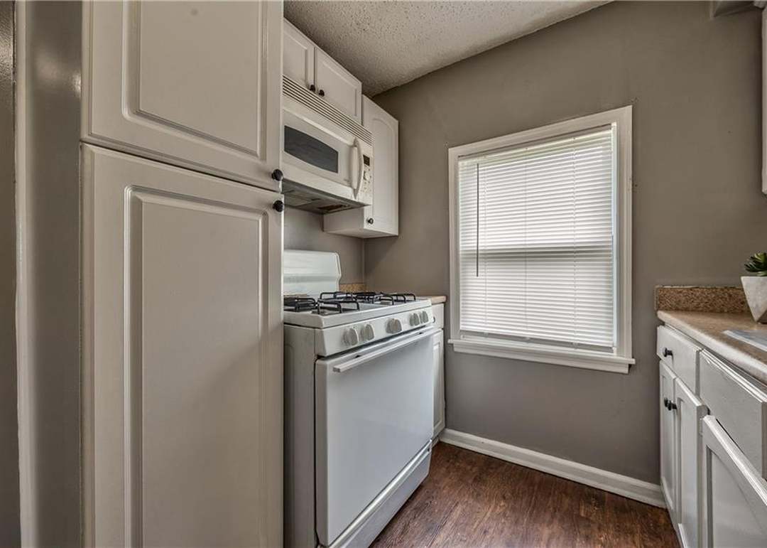 3207 Kensington Avenue — photo 7