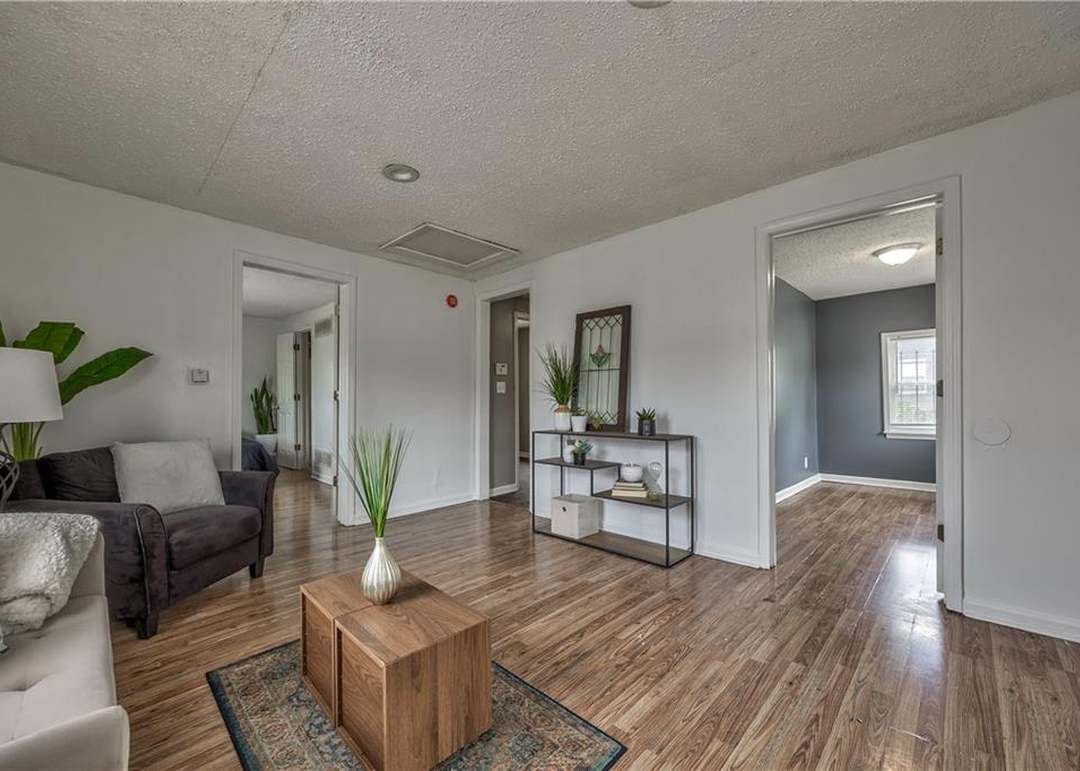 3207 Kensington Avenue — photo 10