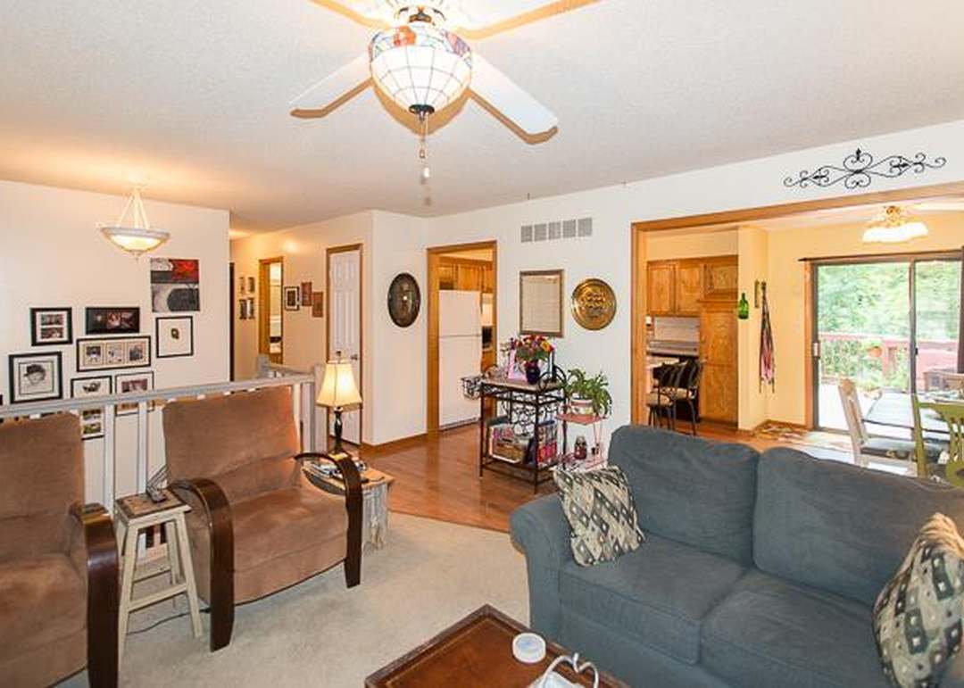 9907 W 89th Street — photo 9
