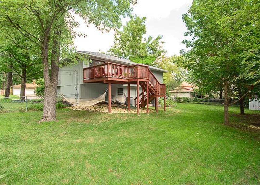 9907 W 89th Street — photo 24