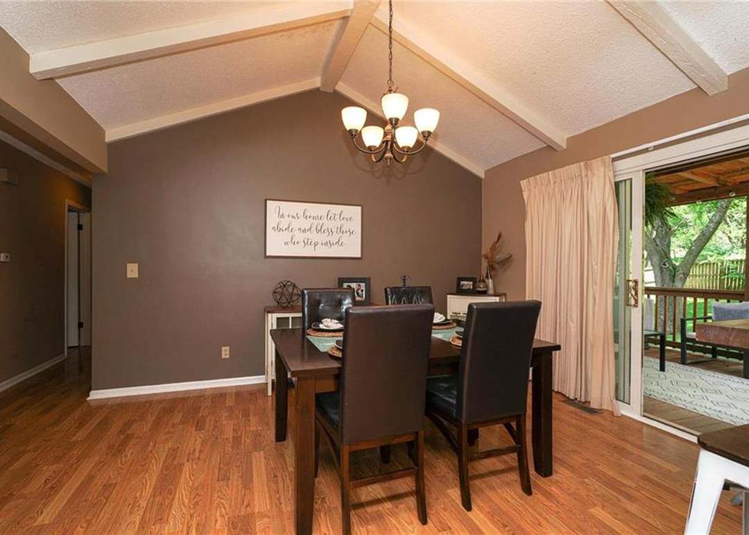8007 PARK Street — photo 16