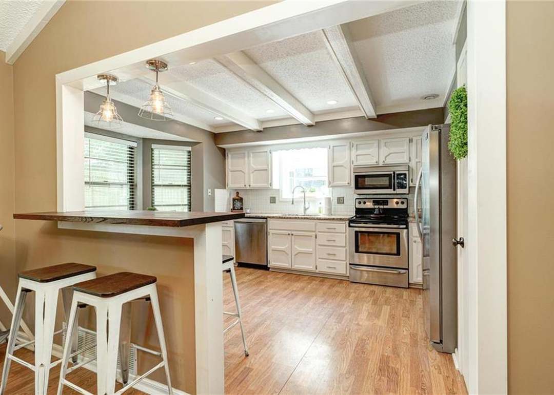 8007 PARK Street — photo 17