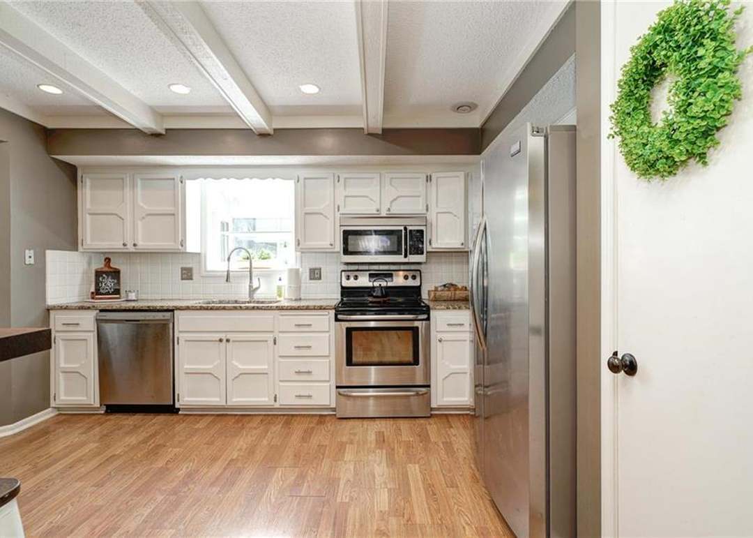 8007 PARK Street — photo 18
