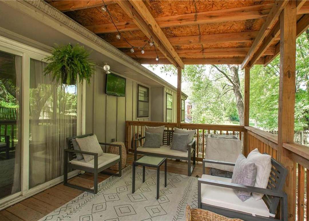 8007 PARK Street — photo 36