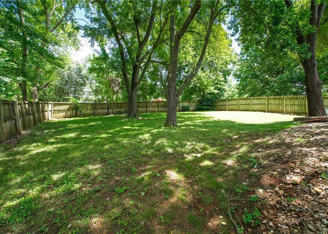 8007 PARK Street — photo 42