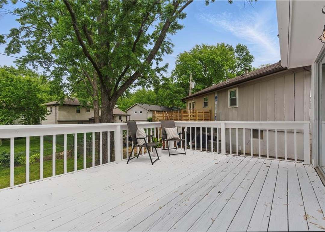 2104 E Taylor Drive — photo 20
