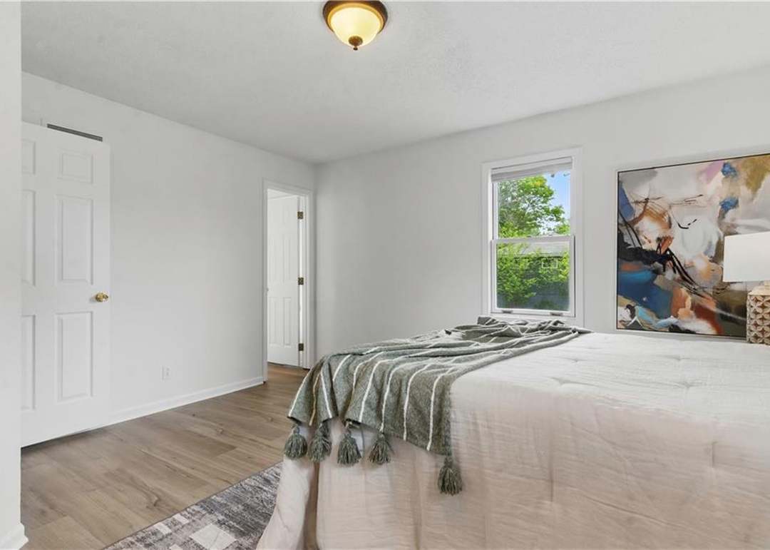 2104 E Taylor Drive — photo 22