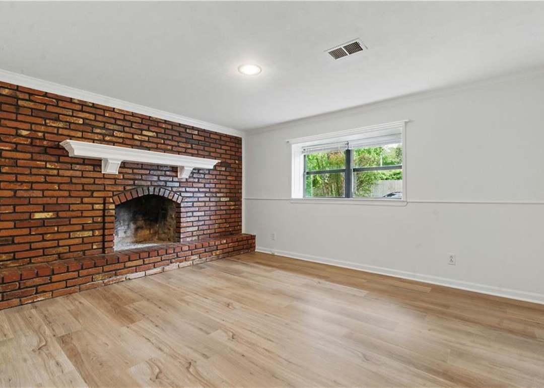 2104 E Taylor Drive — photo 29