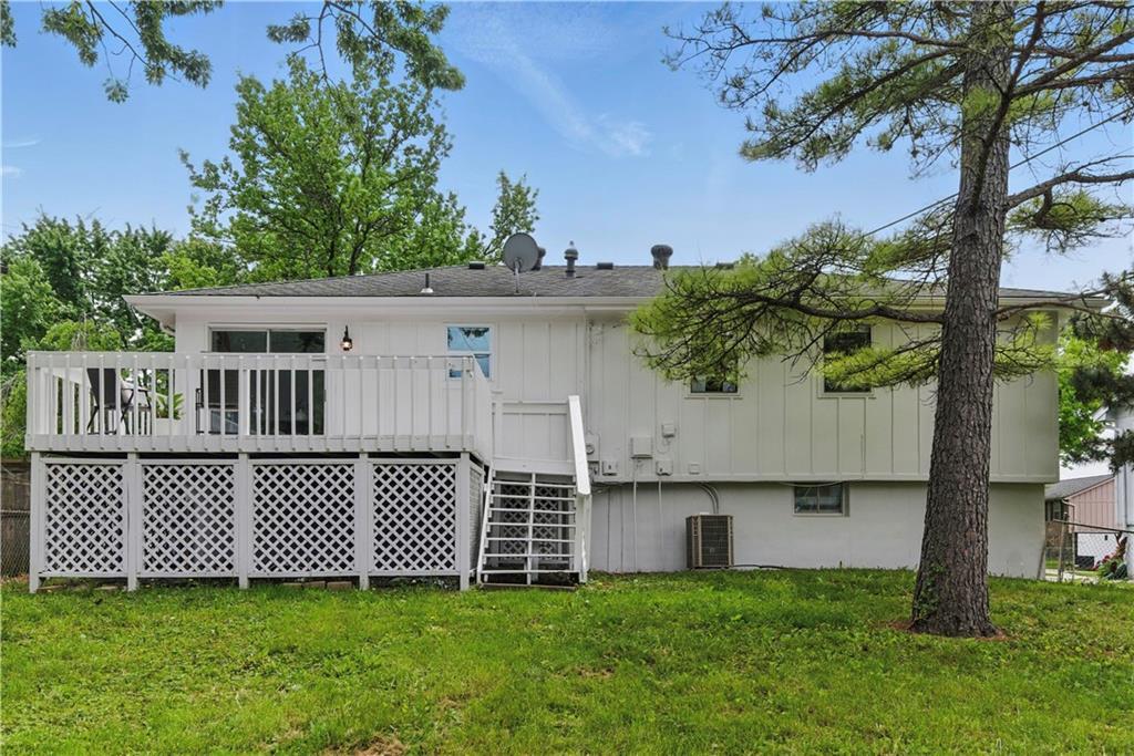 2104 E Taylor Drive — photo 34