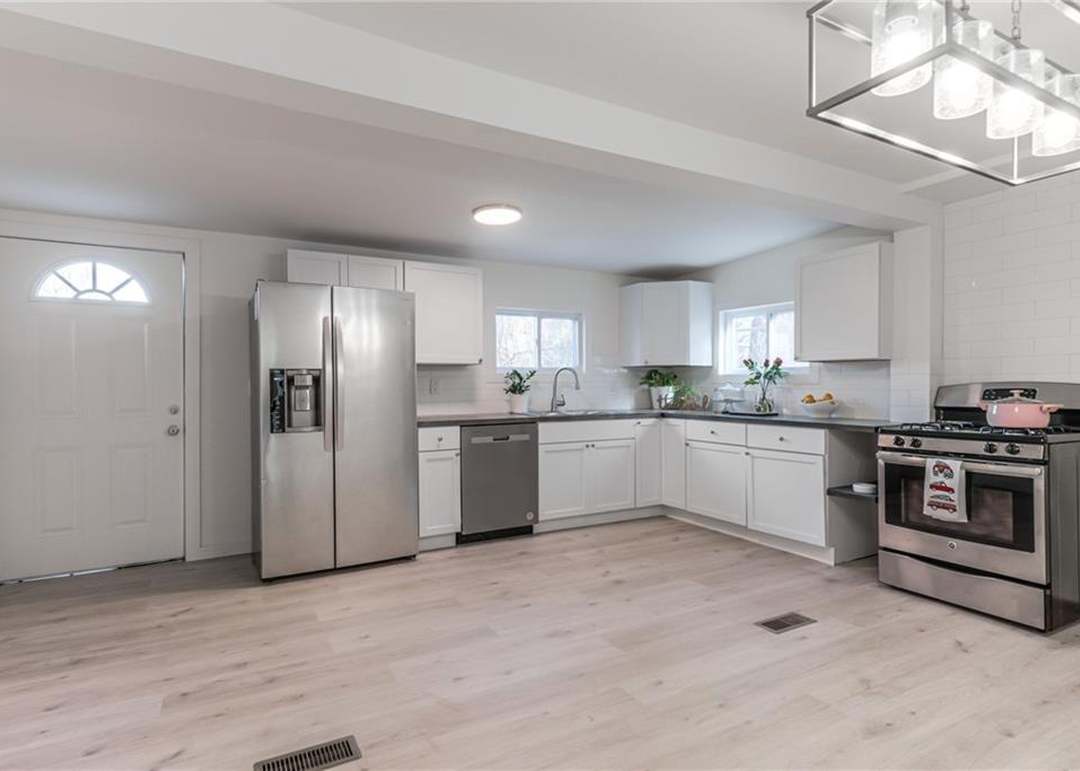 2904 Waverly Avenue — photo 10