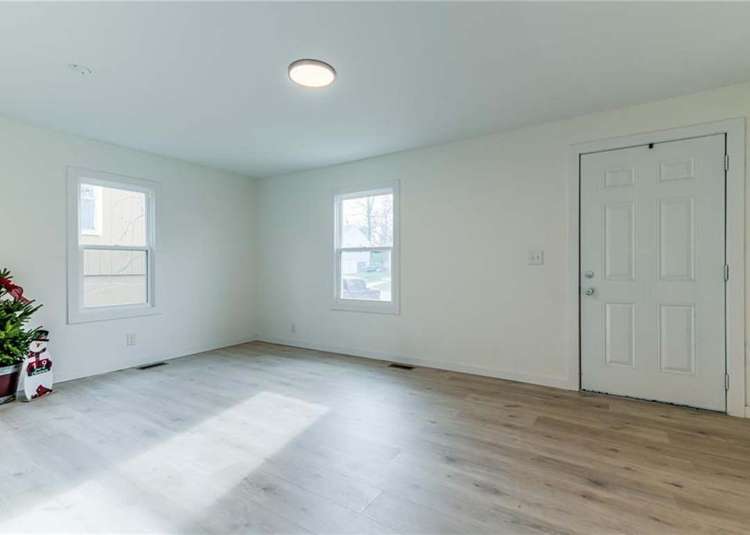 2904 Waverly Avenue — photo 13