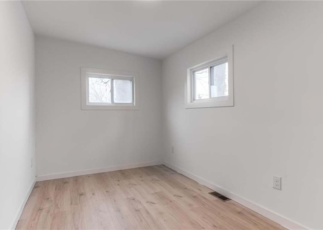 2904 Waverly Avenue — photo 18