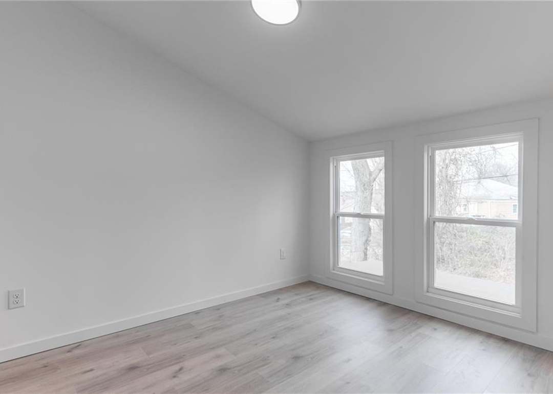 2904 Waverly Avenue — photo 22