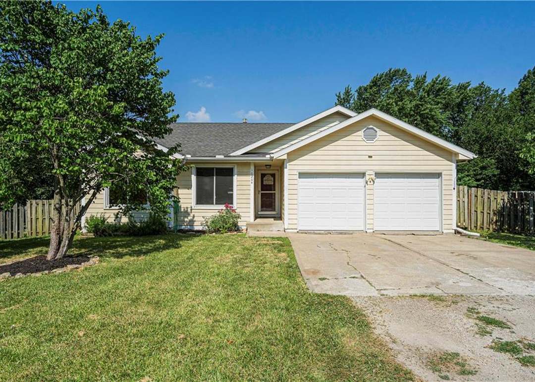 16204 Hight Avenue — photo 3