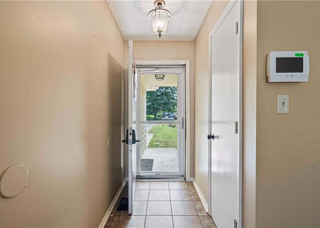 16204 Hight Avenue — photo 8