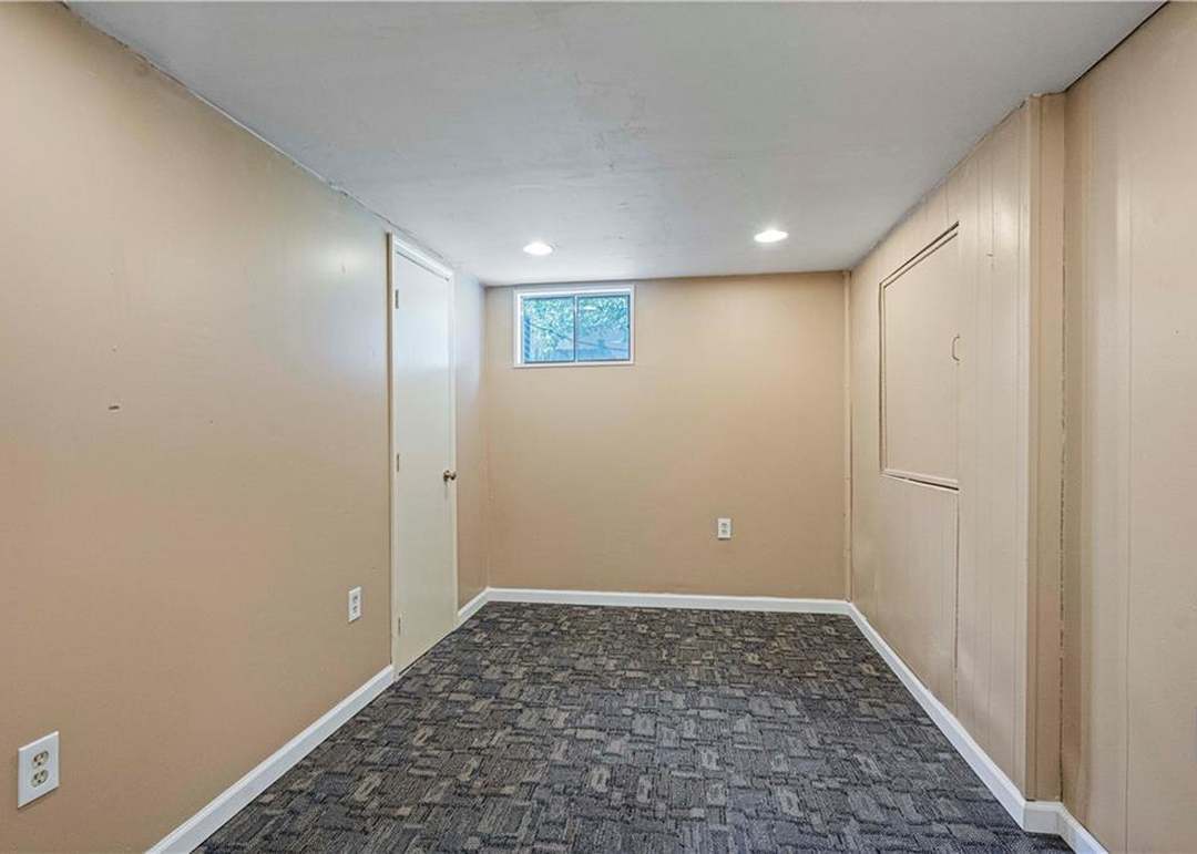 16204 Hight Avenue — photo 24
