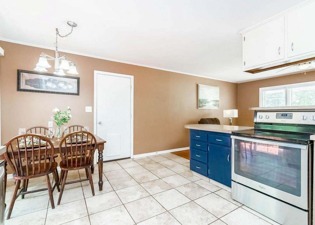 6510 Melrose Lane — photo 18