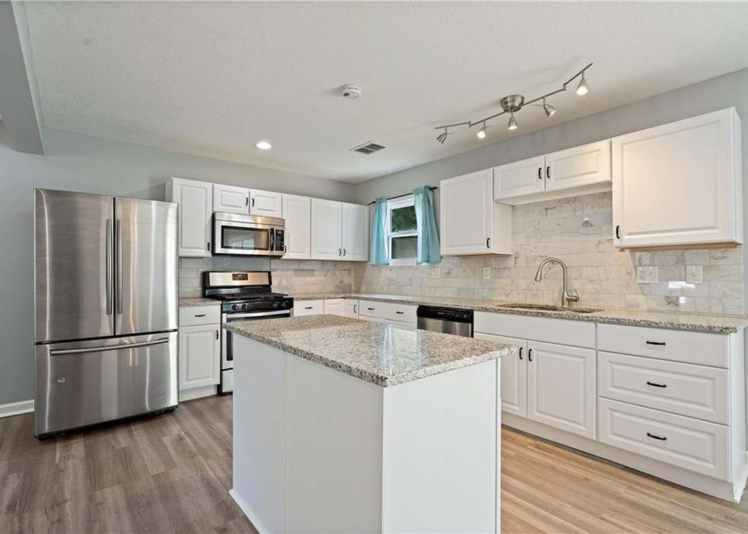 6021 Corona Avenue — photo 14