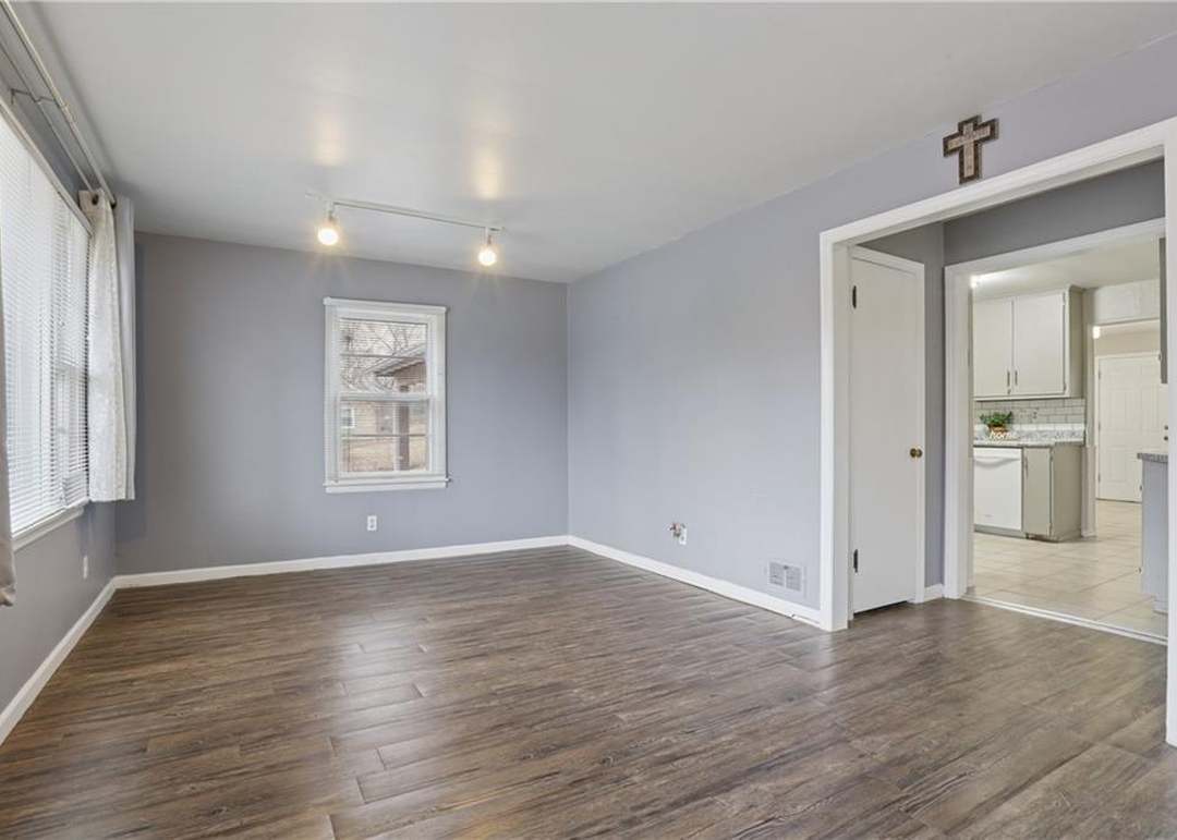 4011 N Bellefontaine Avenue — photo 10