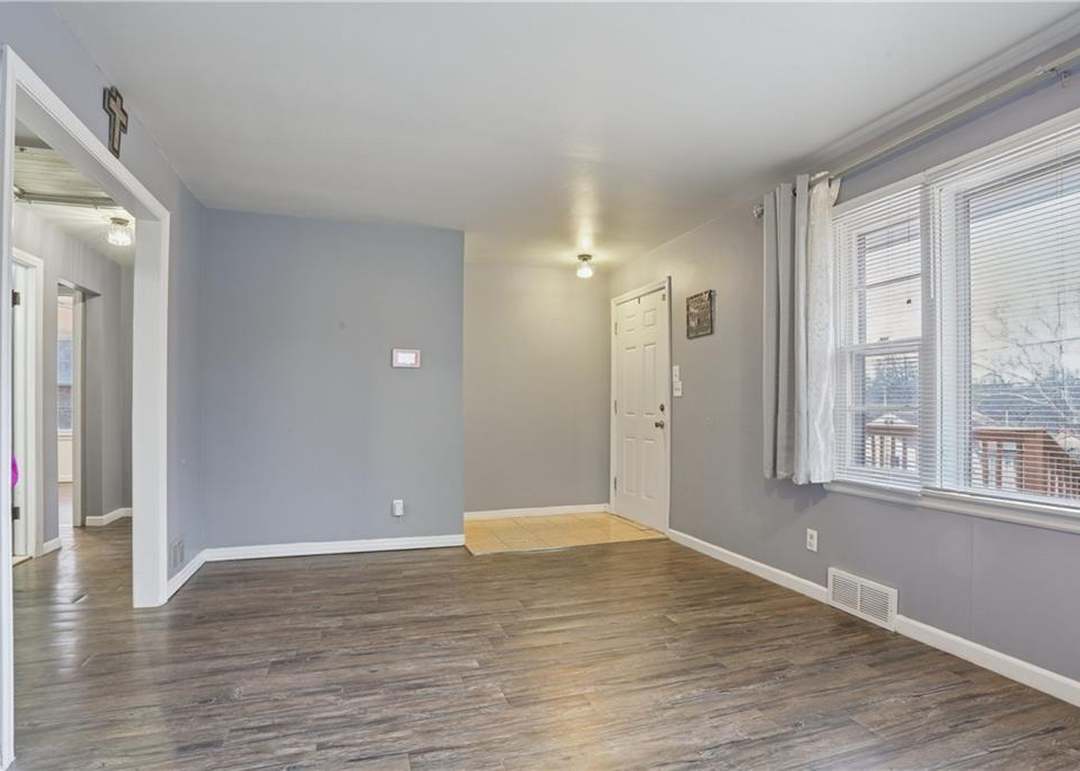 4011 N Bellefontaine Avenue — photo 11