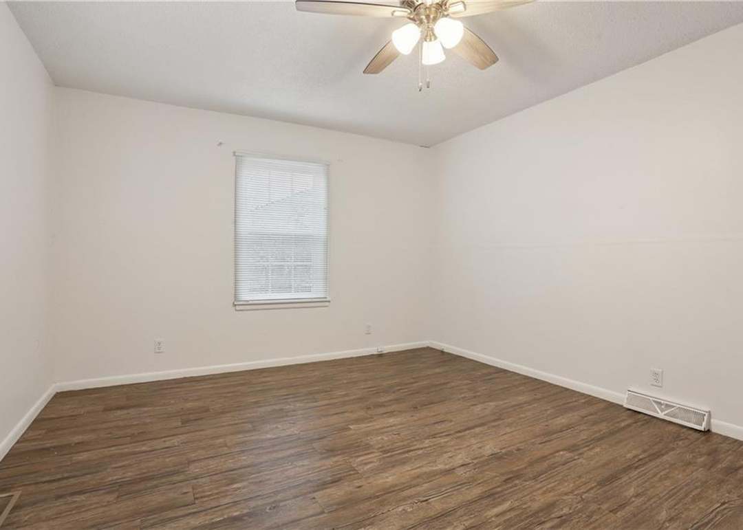 4011 N Bellefontaine Avenue — photo 25