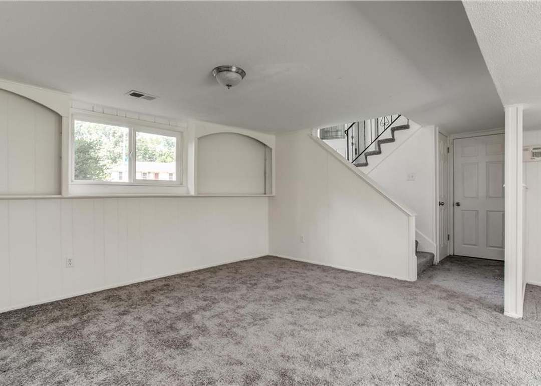 8800 E 89th Terrace — photo 3