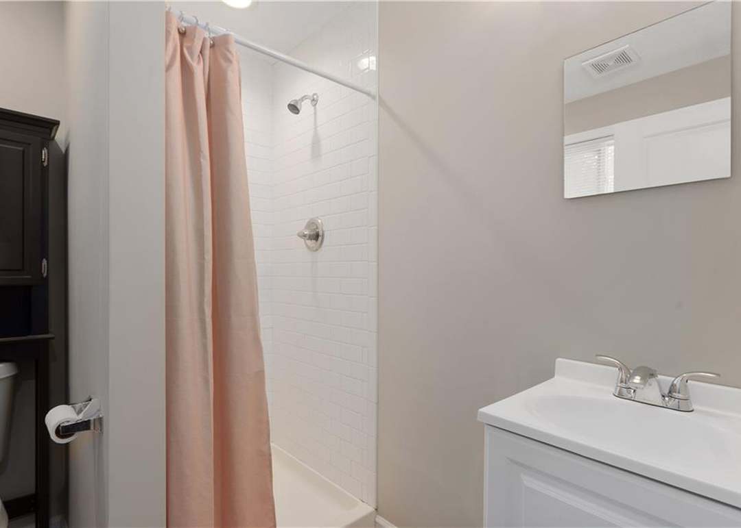 1220 NE 45th Place — photo 20