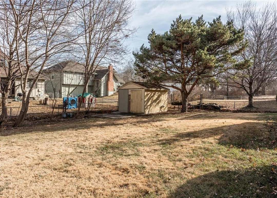 1964 E Sleepy Hollow Drive — photo 3