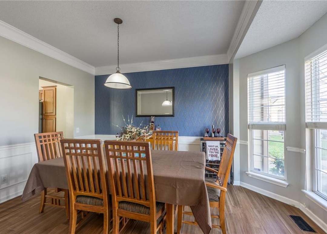 9304 N KENWOOD Avenue — photo 15