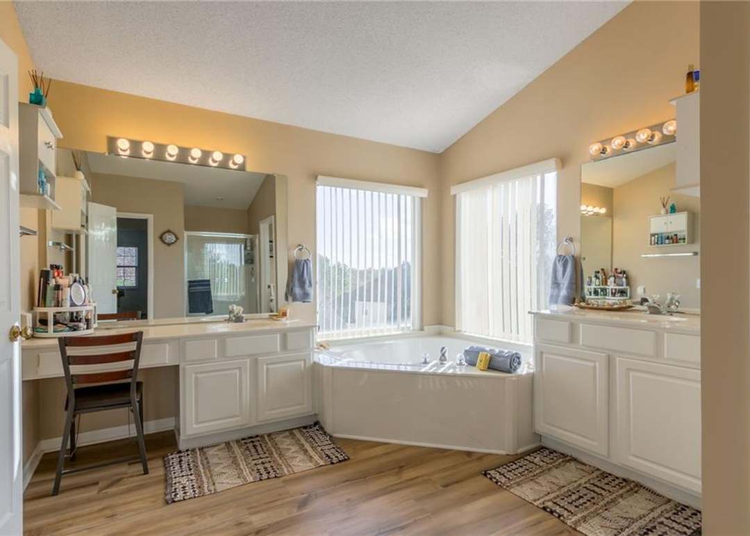9304 N KENWOOD Avenue — photo 29