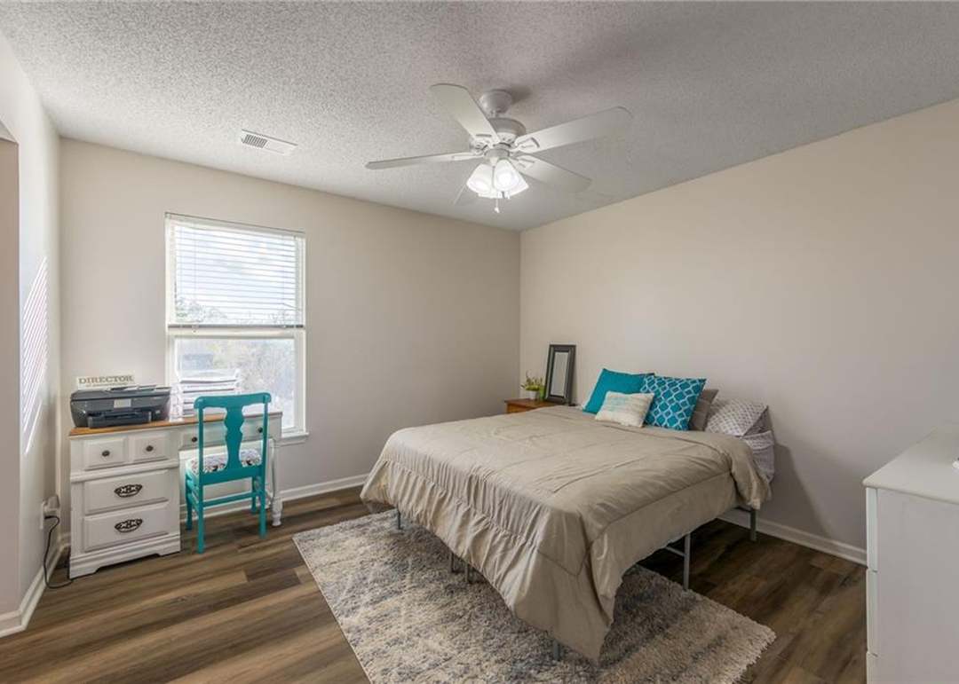 9304 N KENWOOD Avenue — photo 33
