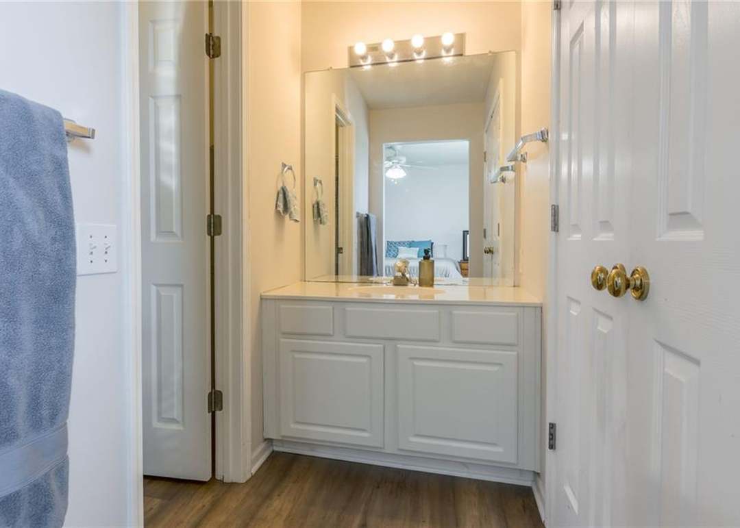 9304 N KENWOOD Avenue — photo 35