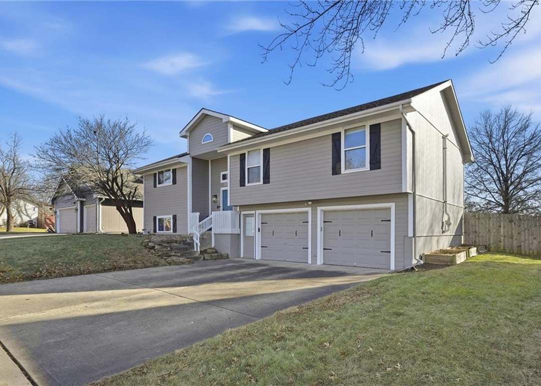 709 Feldspar Street — photo 8