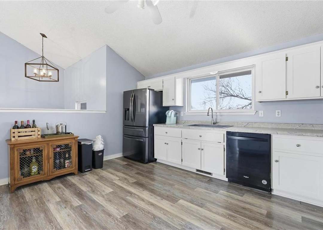 709 Feldspar Street — photo 16