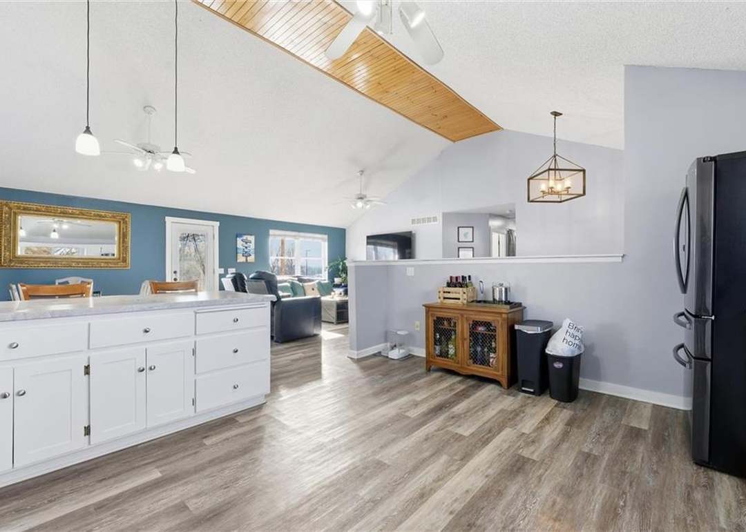 709 Feldspar Street — photo 17