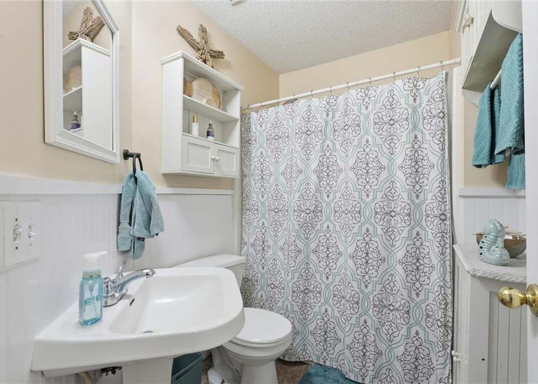 709 Feldspar Street — photo 19
