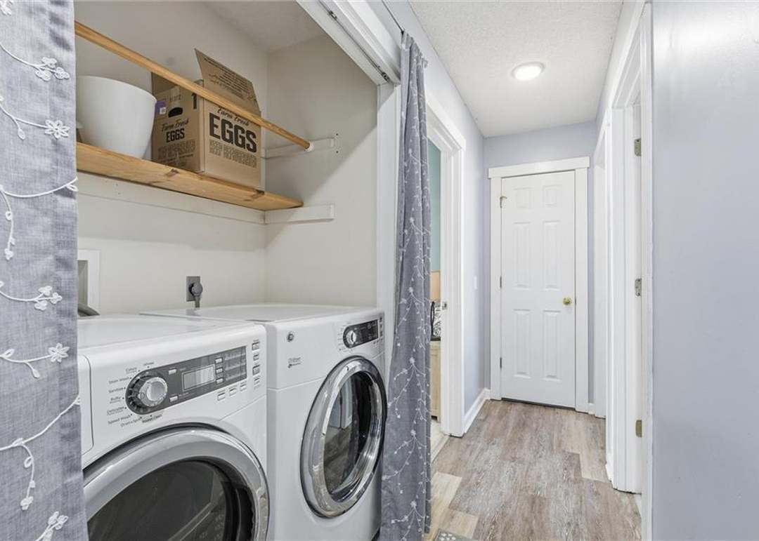 709 Feldspar Street — photo 23